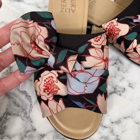 NWOB Naturalizer Women's Tea Sandal Slides Floral Bow Tie Size 5.5 - Picture 4 of 8
